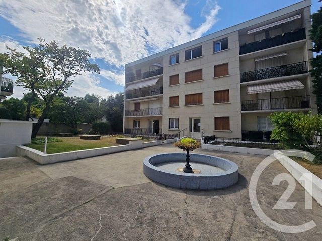 Appartement F5 &agrave; vendre - 5 pi&egrave;ces - 92,76 m2 - St Maur Des Fosses - 94 - ILE-DE-FRANCE