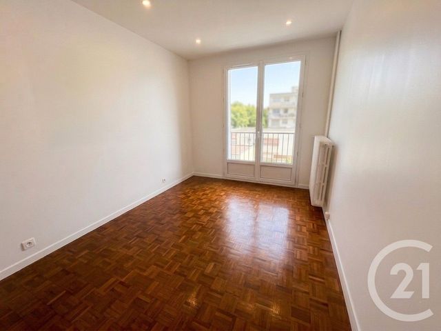 Appartement F3 &agrave; louer - 3 pi&egrave;ces - 59,52 m2 - St Maur Des Fosses - 94 - ILE-DE-FRANCE