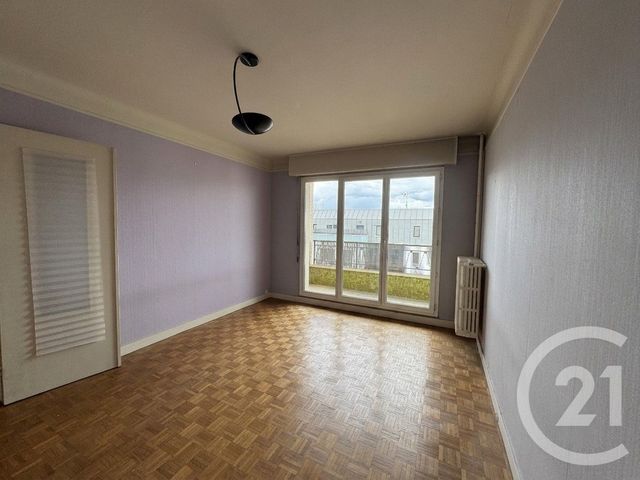 Appartement F2 à vendre ST MAUR DES FOSSES