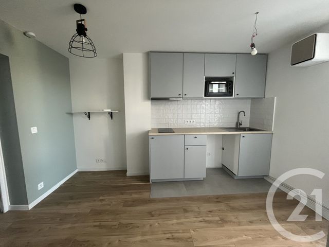 Appartement F2 à louer ST MAUR DES FOSSES