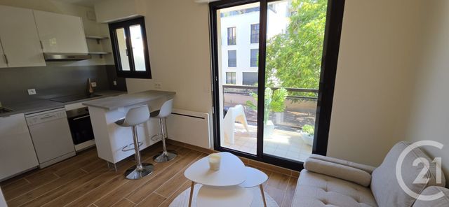 Appartement F1 &agrave; louer - 1 pi&egrave;ce - 23,40 m2 - La Varenne St Hilaire - 94 - ILE-DE-FRANCE