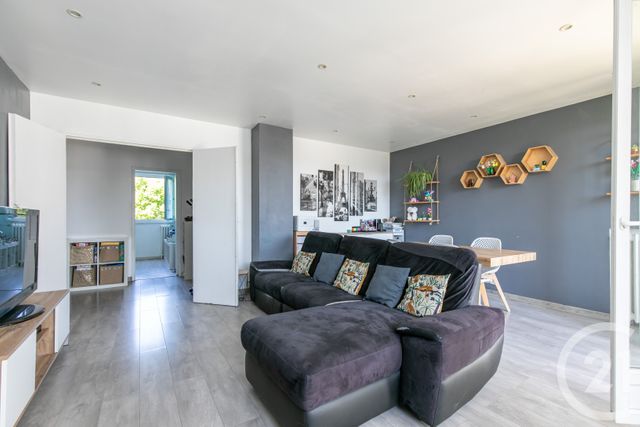 Appartement F4 à vendre ST MAUR DES FOSSES