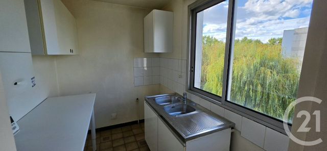 Appartement F1 &agrave; louer - 1 pi&egrave;ce - 25,95 m2 - St Maur Des Fosses - 94 - ILE-DE-FRANCE