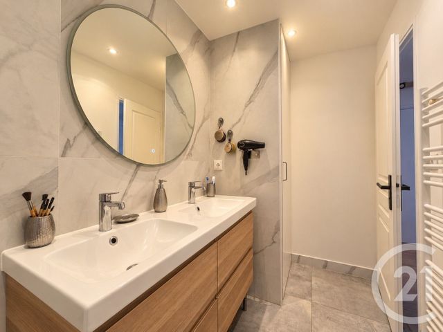 Appartement F3 &agrave; louer - 3 pi&egrave;ces - 82 m2 - St Maur Des Fosses - 94 - ILE-DE-FRANCE