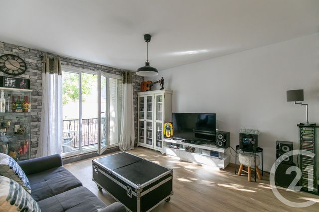 Appartement F2 à vendre ST MAUR DES FOSSES
