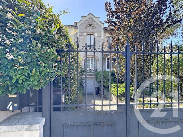 Maison à vendre LA VARENNE ST HILAIRE